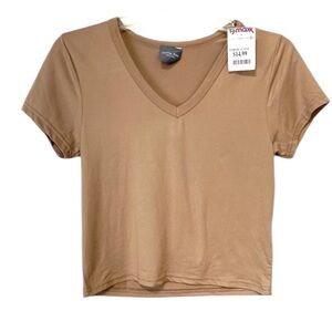 NWT Olivia Rae Tan Basic TShirt– New York – Size Small
